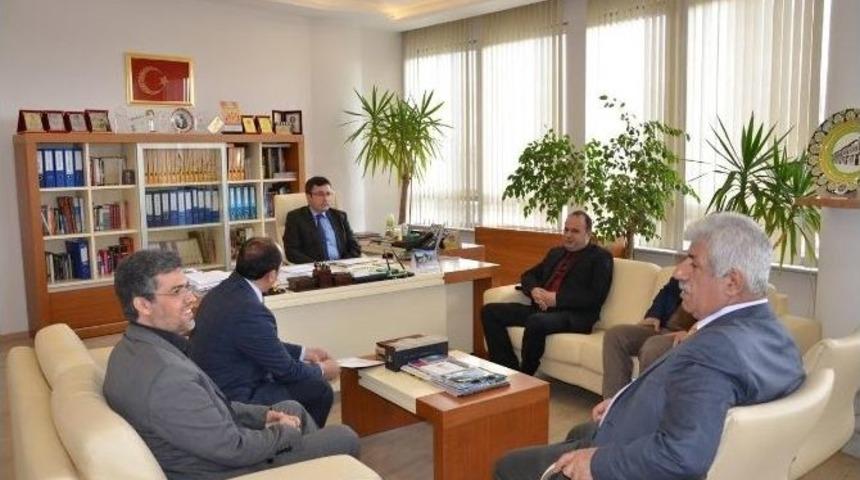 44 G&uuml;nde 44 Tır Yardım Kampanyası D&uuml;zenleniyor