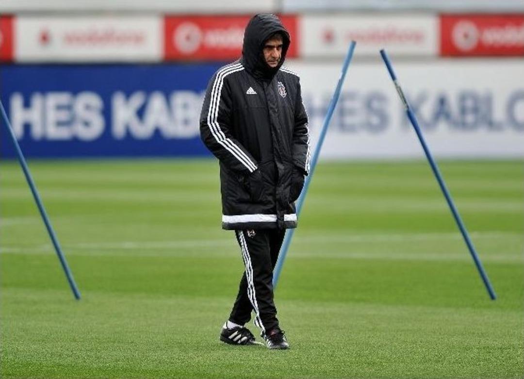 Lider Beşiktaş, &Ccedil;alışmalara Ara Vermeden Başladı