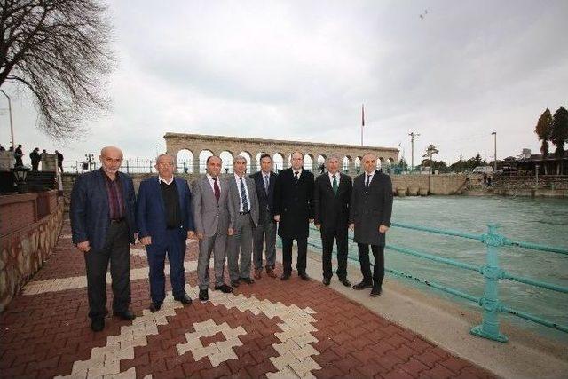 Beyşehir G&ouml;l&uuml;nden Konya Ovasına Tarımsal Su Verilmeye Başlandı 1