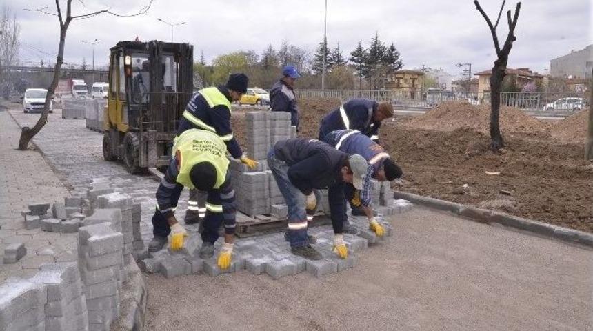 Tepebaşı Belediyesi&rsquo;nden &Ccedil;evre Yoluna Park D&uuml;zenlemesi
