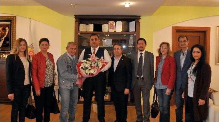 Tarsus Fotoğraf Derneği&rsquo;nden Başkan Can&rsquo;a Ziyaret