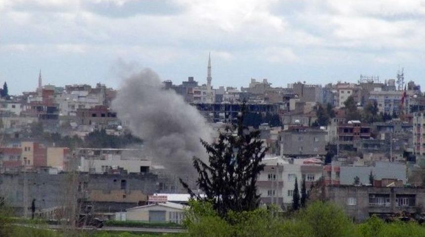 Nusaybin&rsquo;de Barikatlar Top Atışına Tutuldu