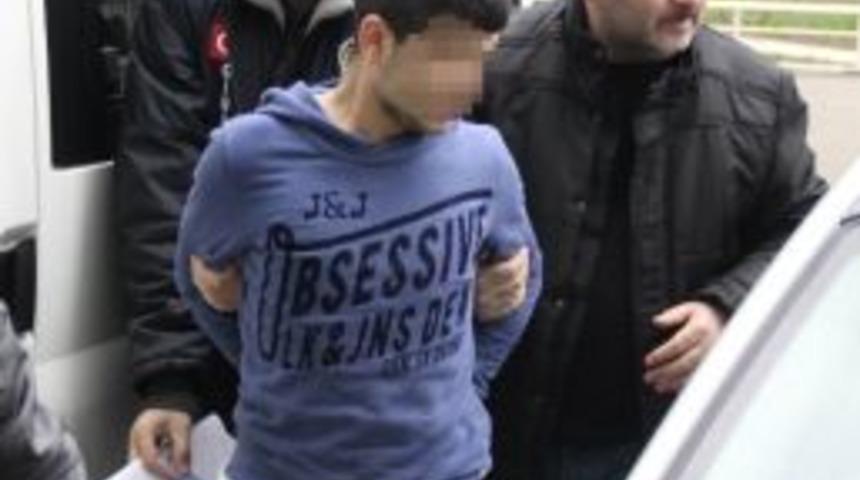 Karısını 7 Yerinden Bı&ccedil;aklayan Koca Tutuklandı