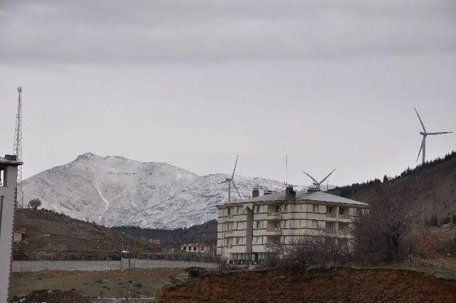 Sincik İlçesi Baharı Beklerken Kış Geldi