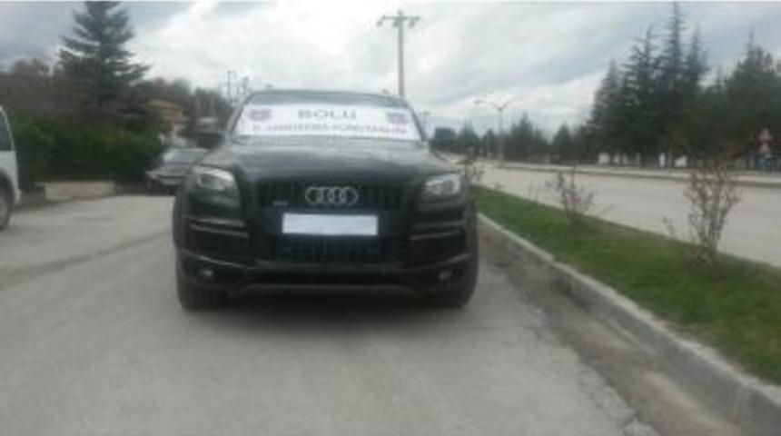 Bolu&rsquo;da Yasa Dışı Yollarla T&uuml;rkiye&rsquo;ye Sokulan L&uuml;ks Araca El Konuldu