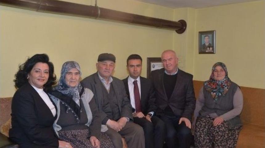 Vali Civelek&rsquo;ten Şehit Ailesine Ziyaret