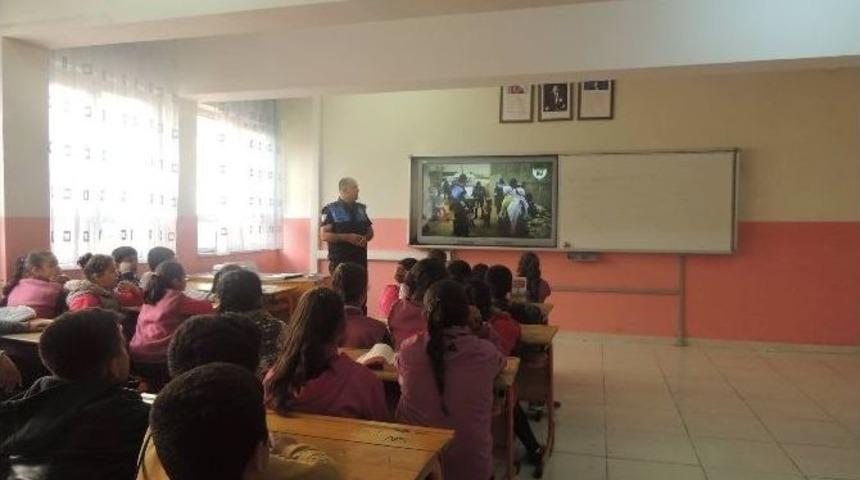 Kilis&rsquo;te Polisin &rsquo;şiddet&rsquo; Eğitimi S&uuml;r&uuml;yor