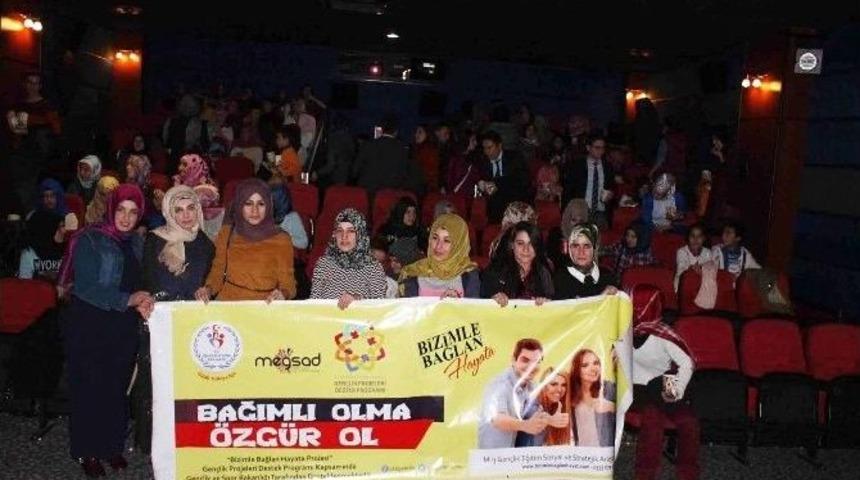 &Ouml;ğrencilerin Sinema Keyfi