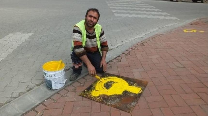 Burhaniye&rsquo;de Engelli Ge&ccedil;itlerine Boyalı &Ouml;nlem