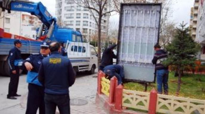 B&uuml;y&uuml;kşehir G&ouml;rsel Kirliliği &Ouml;nl&uuml;yor