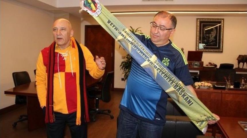 Galatasaray-fenerbah&ccedil;e Derbisi &Ouml;ncesi Dostluk Mesajı