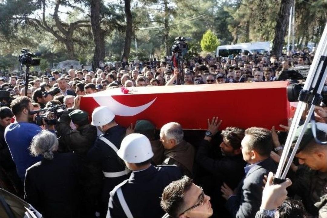 Şehit Polis, Yeni Aldığı Evine Son Kez Getirildi