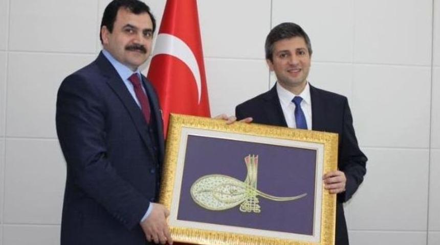 Yeni Milli Eğitim M&uuml;d&uuml;r&uuml; G&ouml;revine Başladı
