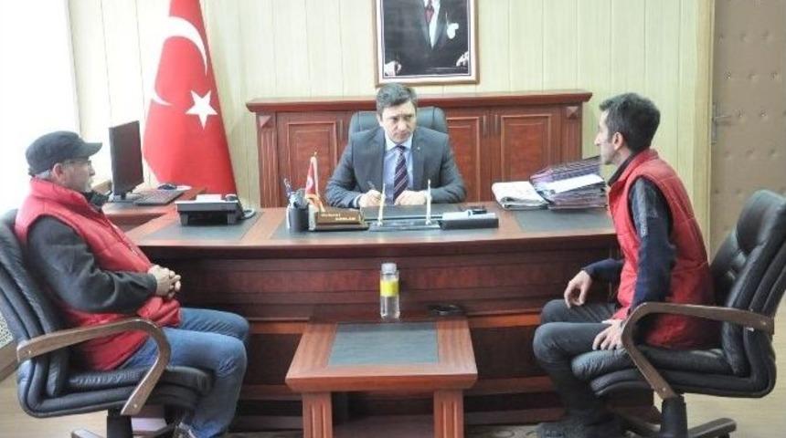 Grevde Olan Sca İş&ccedil;ileri Kaymakamla G&ouml;r&uuml;şt&uuml;