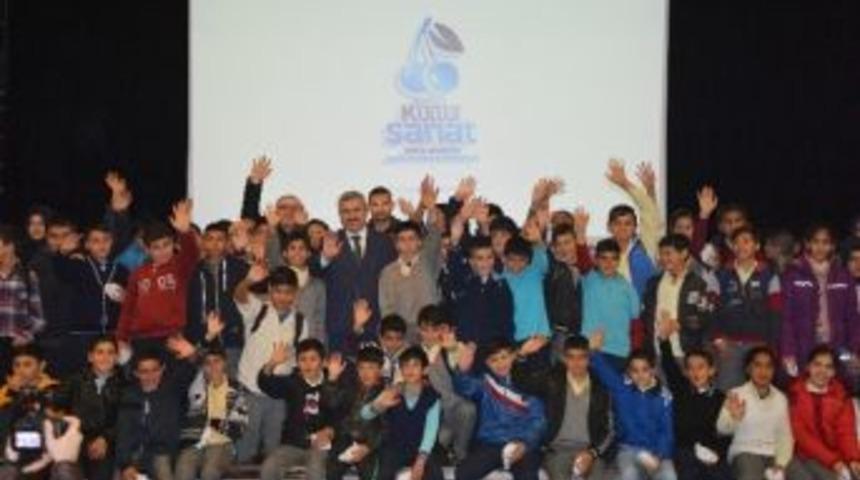 Başkan Baran, &Ouml;ğrenciler İle Birlikte Film İzledi