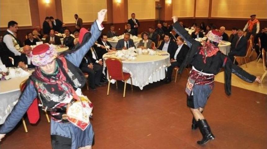 Başbakan Davutoğlu&rsquo;nun Danışmanı Turhan&rsquo;dan Chp Ve Hdp&rsquo;ye Eleştiri