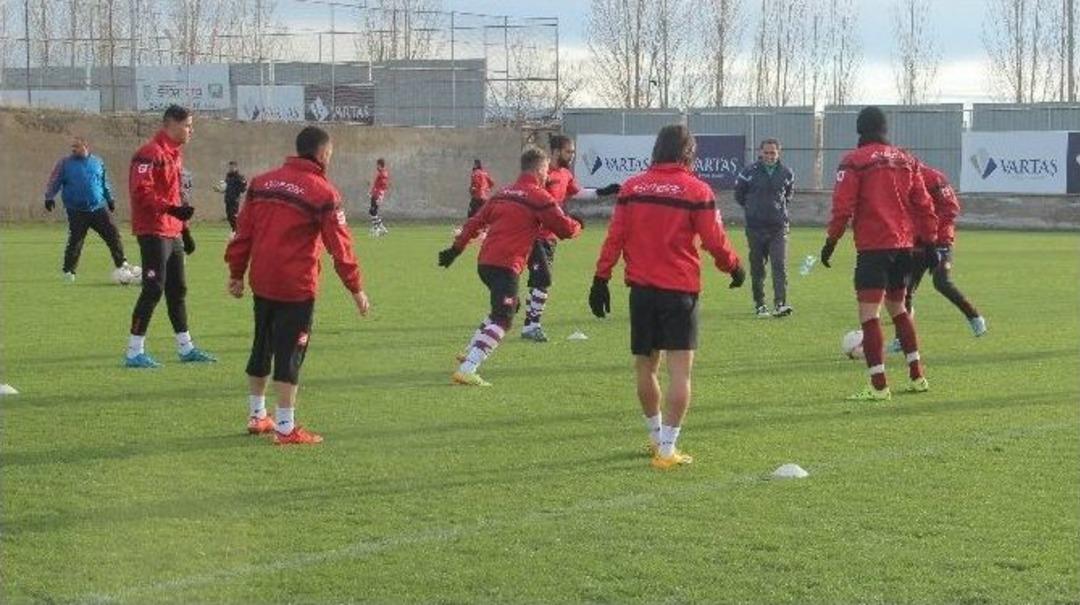 Vartaş Elazığspor, Karşıyaka Ma&ccedil;ı Hazırlıklarını S&uuml;rd&uuml;rd&uuml;