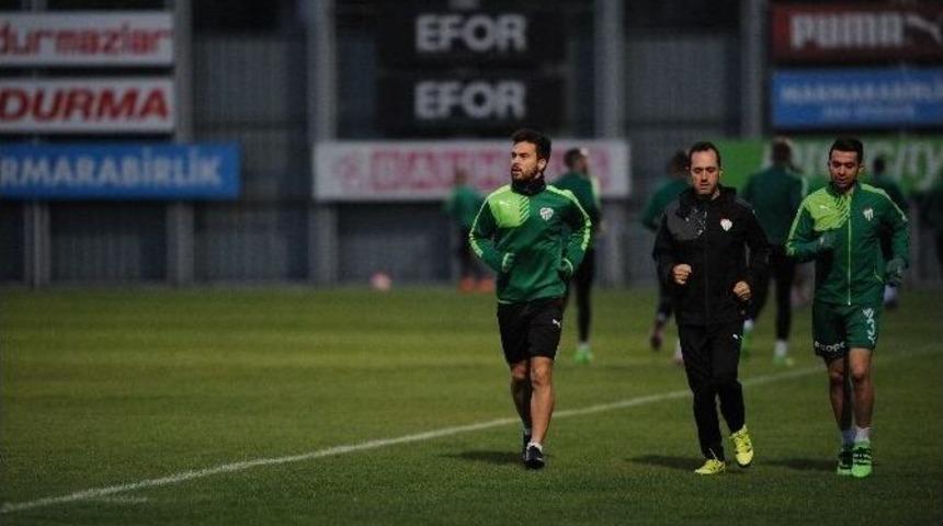 Bursaspor 7 Eksikle &Ccedil;alıştı