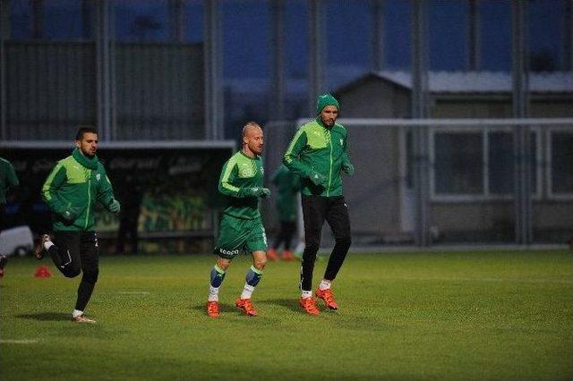 Bursaspor 7 Eksikle Çalıştı 1