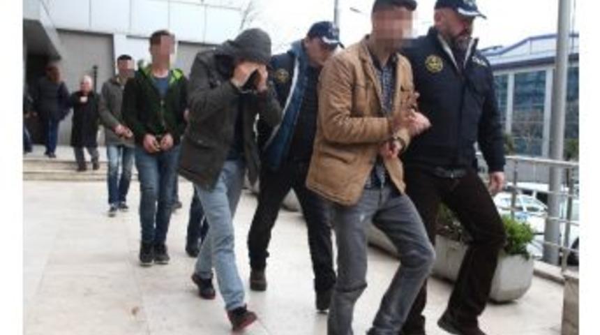 Bursa&rsquo;da Ter&ouml;r Operasyonunda 8 Tutuklama