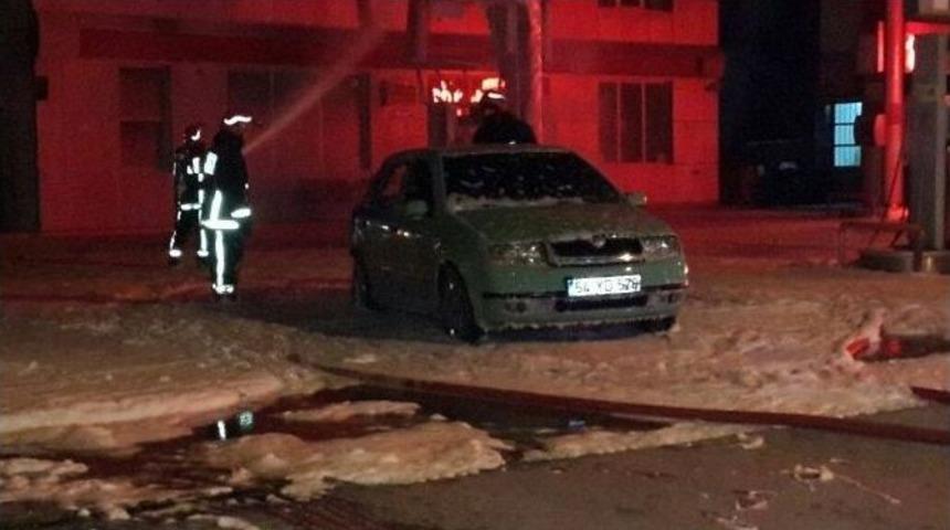 Akaryakıt İstasyonu&rsquo;nda Korkutan Yangın