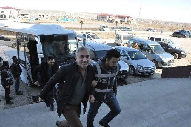 Kars&rsquo;ta Fet&ouml;/pdy Operasyonu: 24 G&ouml;zaltı 1