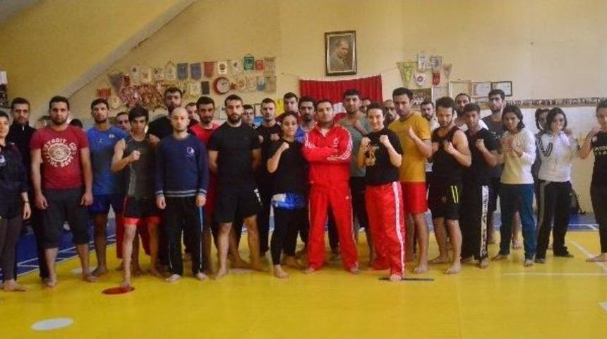 Adana&rsquo;da Wushu Antren&ouml;r Hakem Ve Duan Kursu Sona Erdi