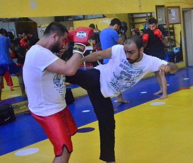 Adana’da Wushu Antrenör Hakem Ve Duan Kursu Sona Erdi