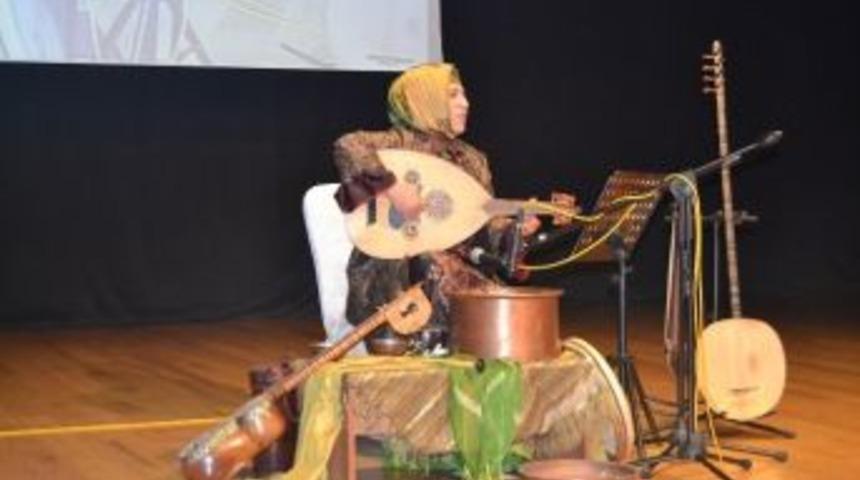 Yetimler Ve Sığınmacı Dullar İ&ccedil;in Musiki Dinletisi