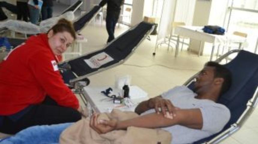 Gelibolu&rsquo;da Kan Bağışı