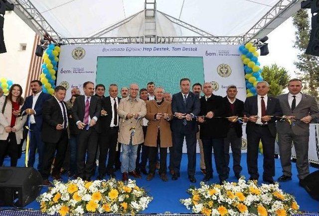 Buca&rsquo;da Aziz Nesin Bilgi Ve Eğitim Merkezi A&ccedil;ıldı 3