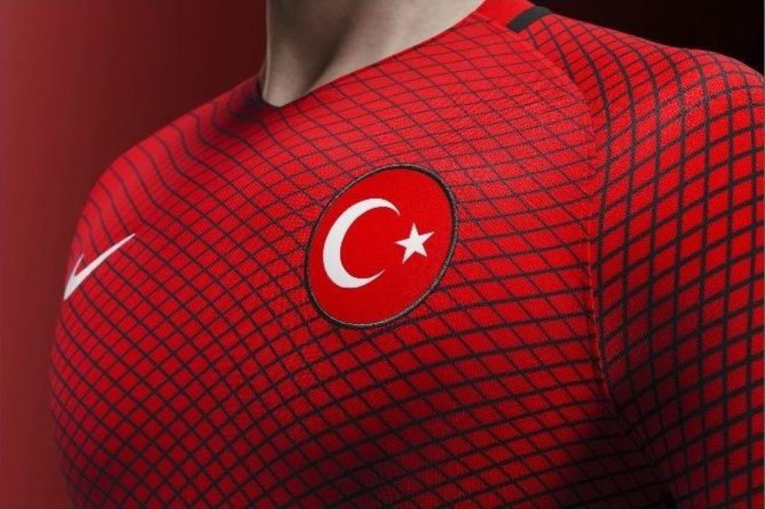 A Milli Futbol Takımı&rsquo;nın Yeni Formaları Belli Oldu