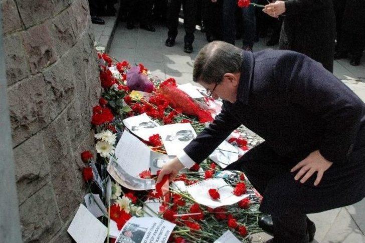 Başbakan Davutoğlu, Kızılay’da Esnafları Ziyaret Etti G2