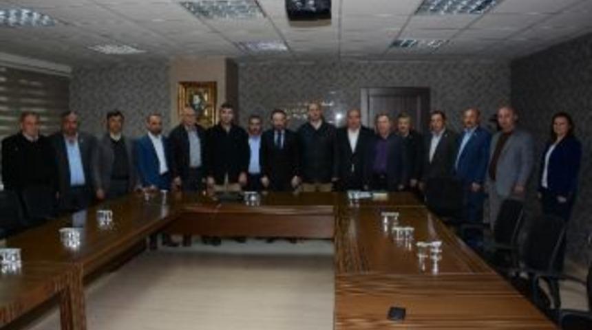 Muhtarlar, İzmit Belediyesi’ne Teşekküre Geldi