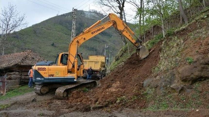 Kabad&uuml;z Belediyesi Yol &Ccedil;alışmaları