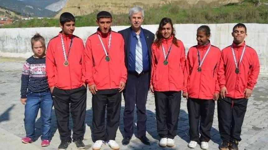 S&ouml;ke&rsquo;nin &Ouml;zel Sporcuları T&uuml;rkiye Şampiyonası&rsquo;na Gidiyor