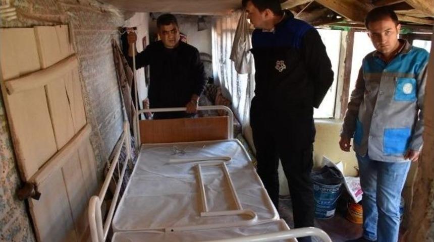 &ldquo;bir Yataklık D&uuml;nya&rdquo; Projesi Yatalak Hastalara Umut Oluyor