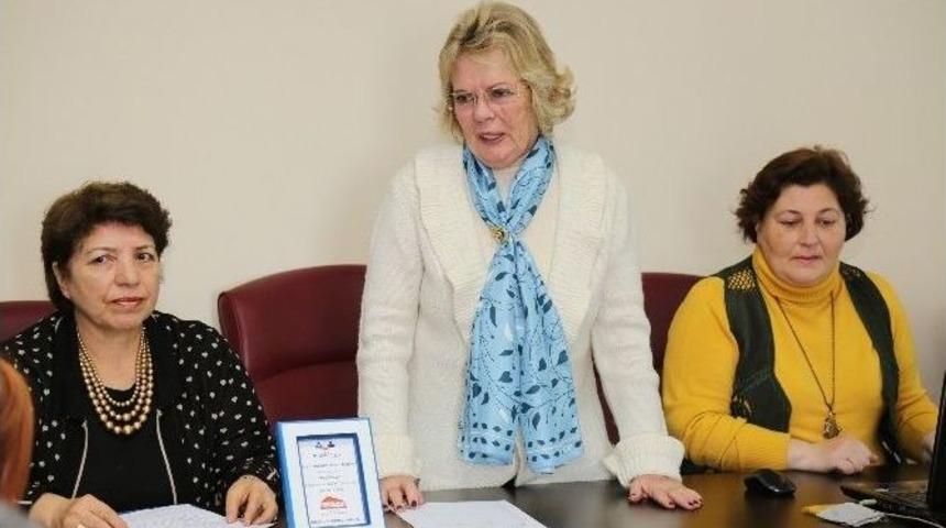 Başkan Tarhan, Alzheımer Derneği&rsquo;ne Destek &Ccedil;ağrısı Yaptı