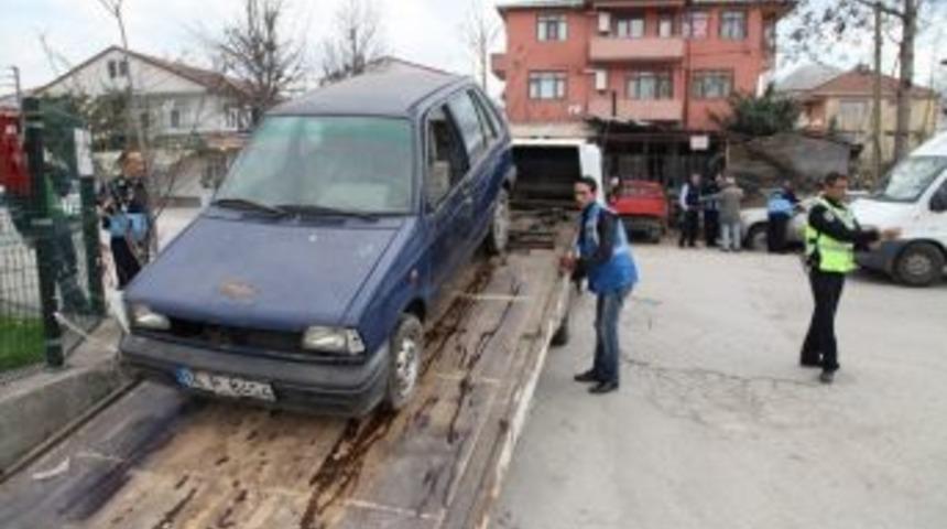 Başiskele&rsquo;de Hurda Ara&ccedil;lar Toplanıyor