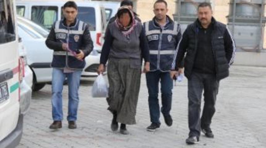 Levha Hırsızlığına Tutuklama