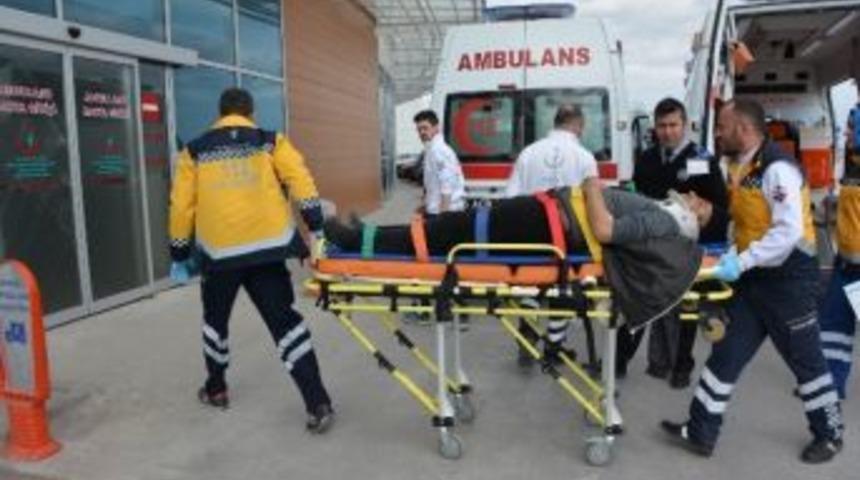 Otomobil Bisiklete &Ccedil;arptı: 1 Yaralı