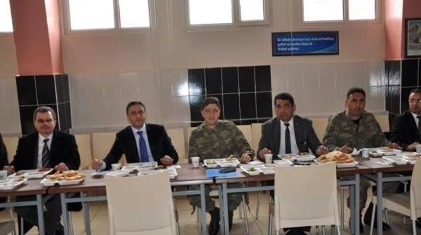 Kaymakam Kılı&ccedil; Muhtarlarla Bir Araya Geldi