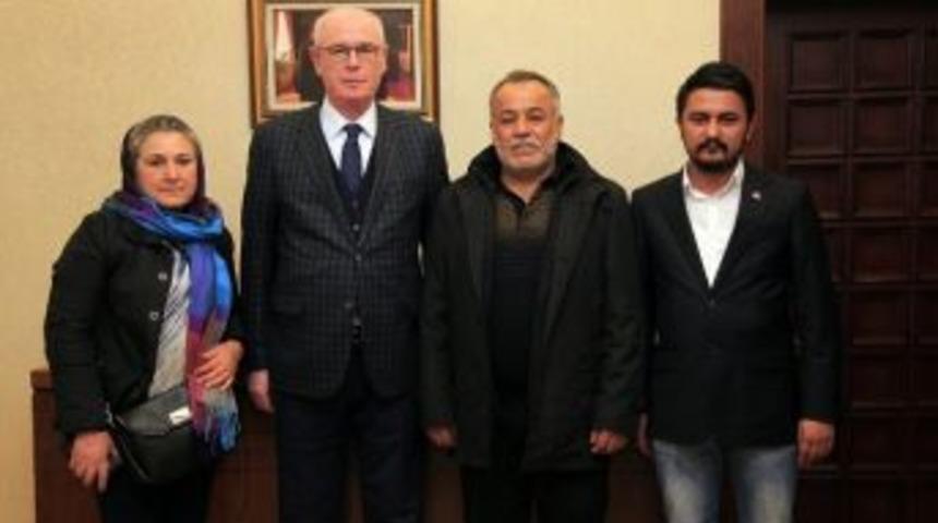 Başkan Kurt, Ali İsmail&rsquo;in Ailesini Ağırladı