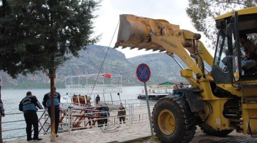 Zabıtadan Halfeti&rsquo;de Ka&ccedil;ak İskele Ve Dubalara Uygulama
