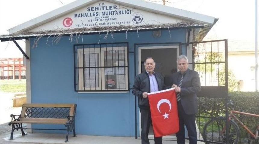 Belediyenin T&uuml;rk Bayrağı Hassasiyetine Muhtarlardan Teşekk&uuml;r