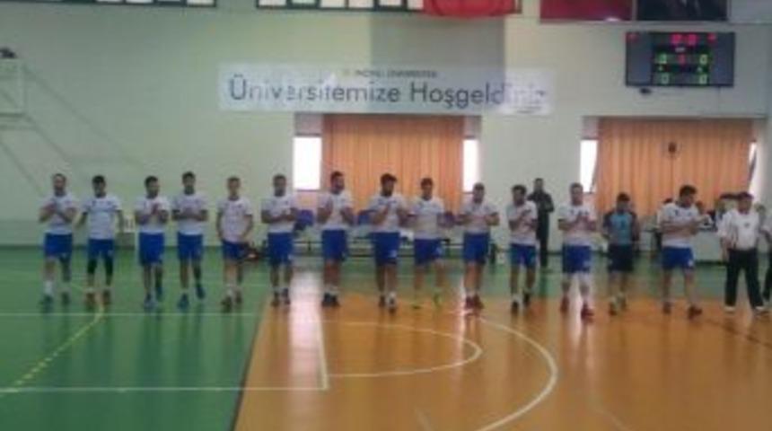 &Uuml;niversite Spor Kul&uuml;b&uuml; 2. Lige Y&uuml;kseldi