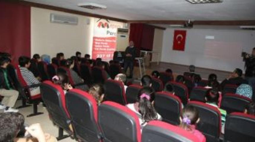 Toroslar Belediyesi&rsquo;nden &Ouml;ğrencilere &Ccedil;anakkale Zaferi Konferansı