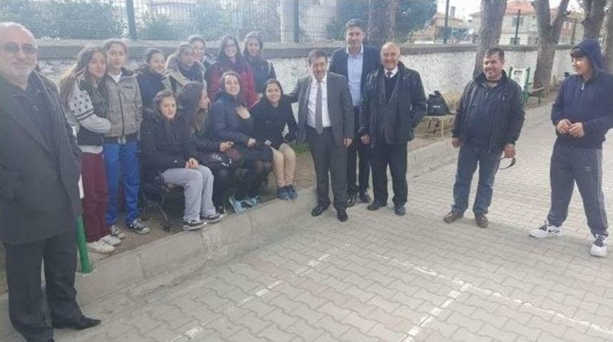 Burhaniye&rsquo;de Aydınlıoğlu Ziyaretlerde Bulundu