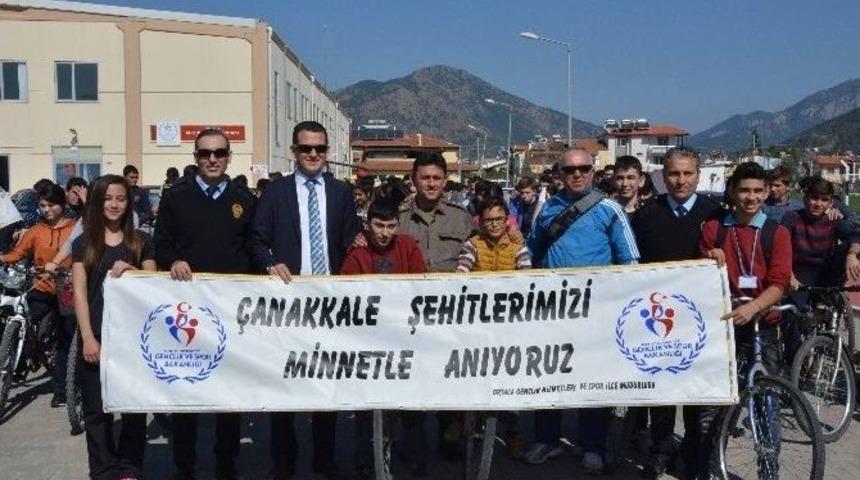 &Ccedil;anakkale Şehitlerini Anmak İ&ccedil;in Pedalladılar