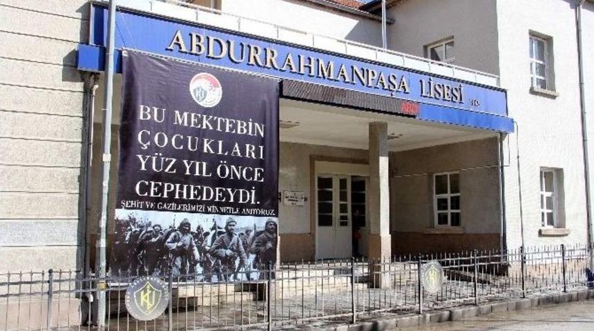 Bu Okul 4 Yıl Mezun Veremedi
